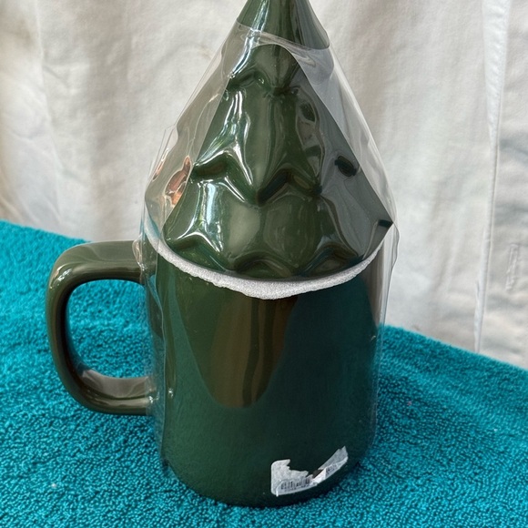 Rae Dunn Felices Fiestas Green Covered 2 Pc Ceramic Christmas Tree Mug - Picture 2 of 7